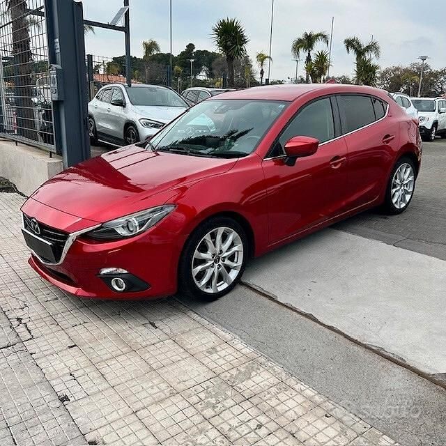 Usata Mazda 3 Exceed 149 CV (109 kW) 2016 Rosso Berlina