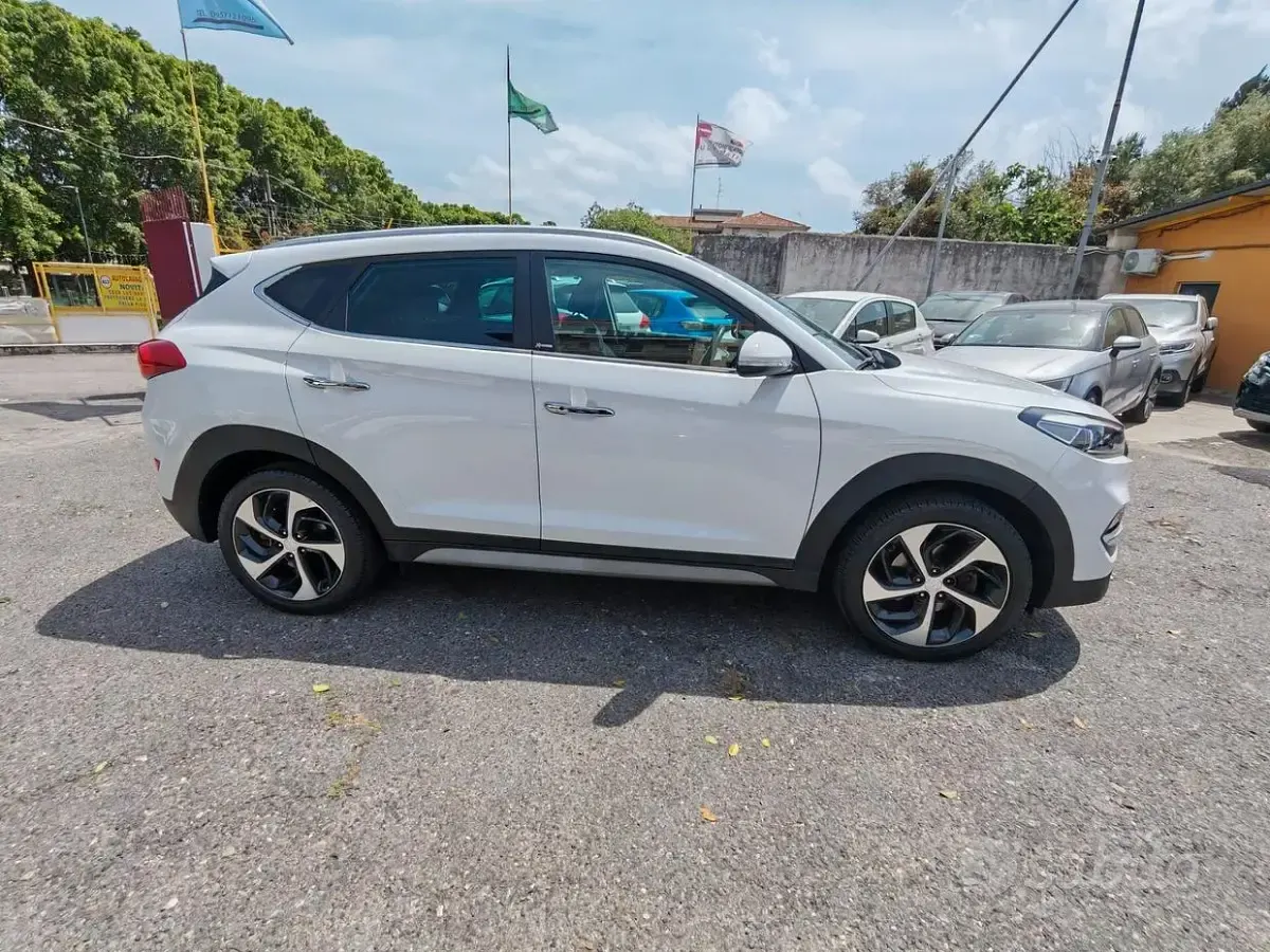 Usata Hyundai Tucson Xpossible 141 CV (103 kW) 2017 Bianco SUV