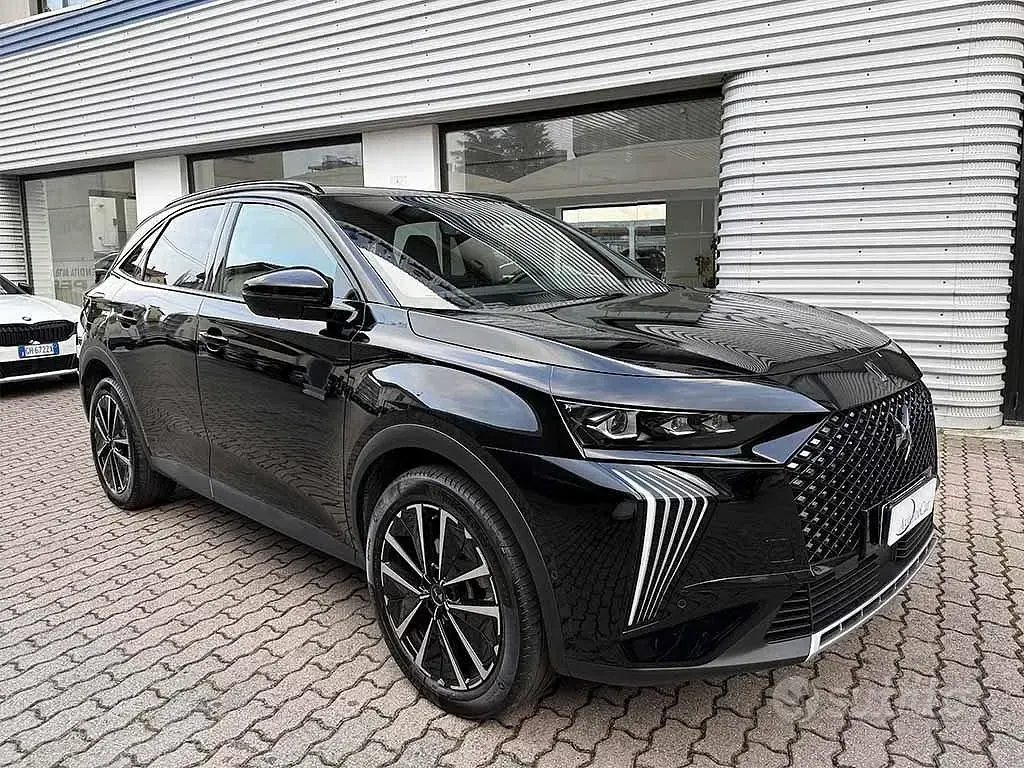 Usata DS Automobiles DS7 Crossback 131 CV (96 kW) 2024 Nero / metallizzato SUV