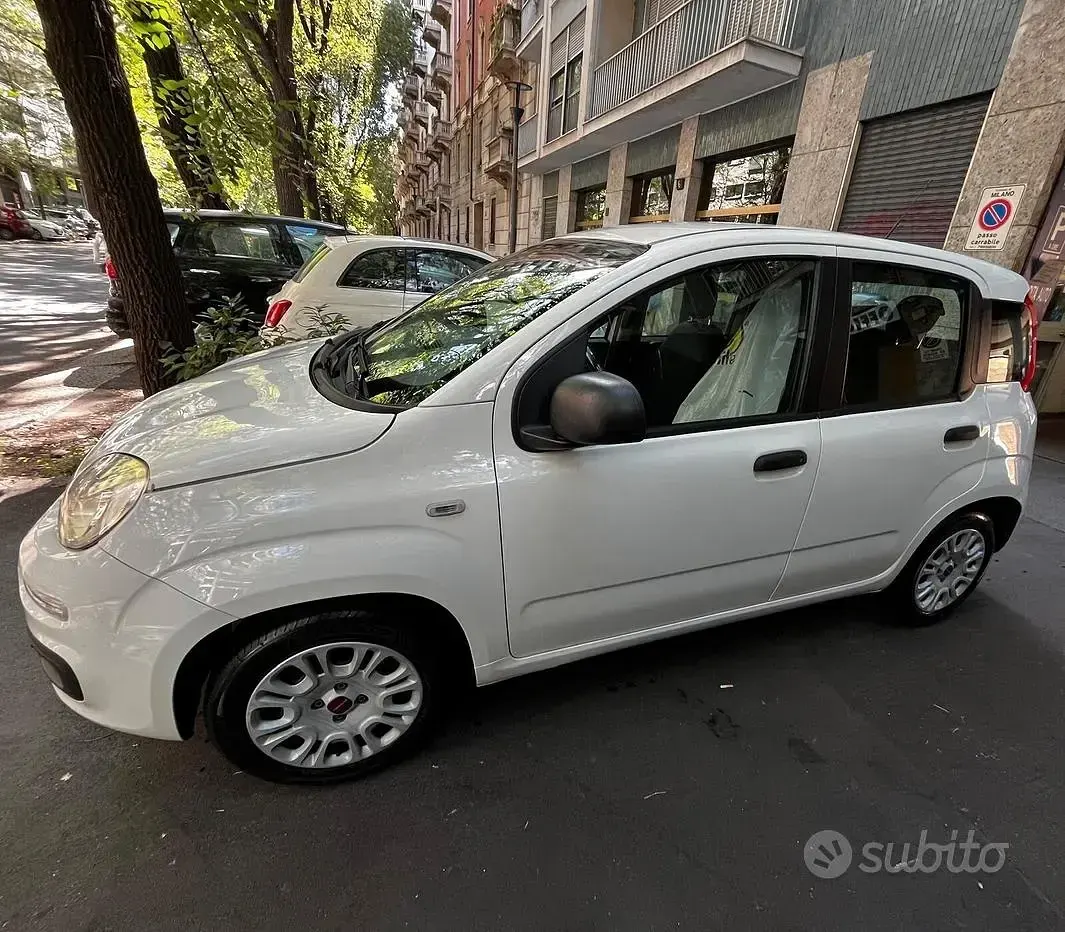 Usata Fiat Panda Lounge 95 CV (69 kW) 2018 Bianco Utilitaria