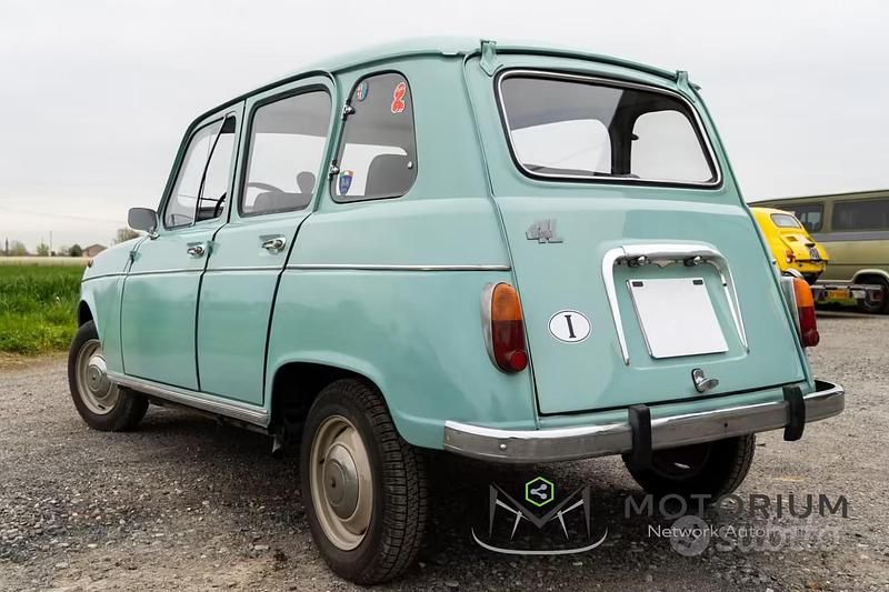 Usata Renault R4 26 CV (19 kW) 1960 Blu Berlina