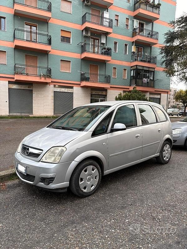 Usata Opel Meriva 75 CV (55 kW) 2007 Monovolume