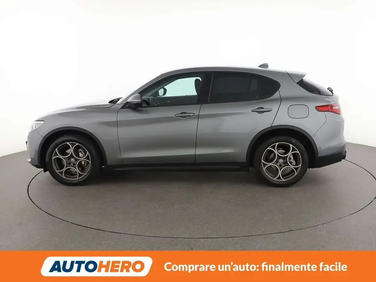 Usata Alfa Romeo Stelvio Tech Edition 160 CV (117 kW) 2019 Grigio SUV