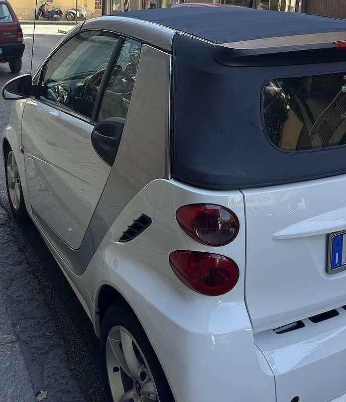 Usata Smart ForTwo Cabrio Pulse 84 CV (61 kW) 2012 Bianco Cabrio