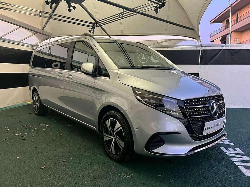Nuova Mercedes V250 Avantgarde 190 CV (139 kW) 2025 Grigio Monovolume