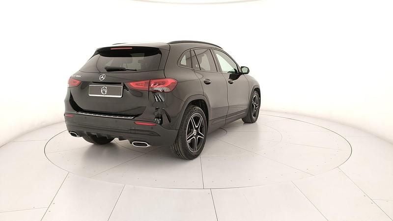 Usado Mercedes GLA180 Premium 116 CV (85 kW) 2023 Negro SUV