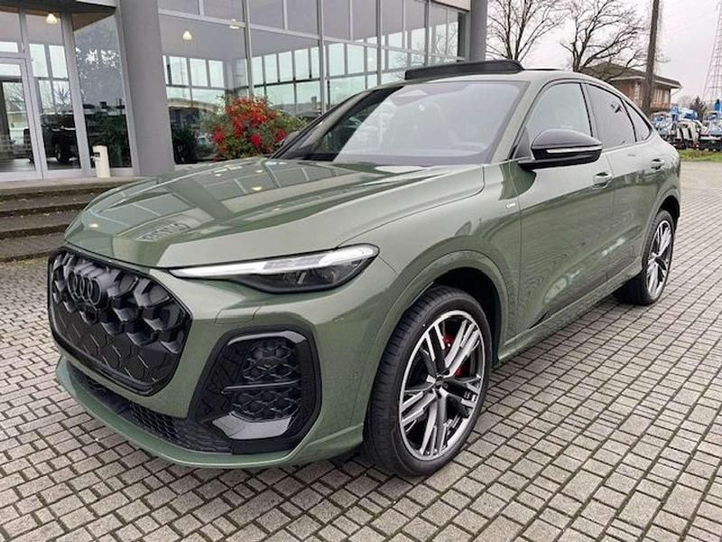 Verde district Nuova 2025 Audi Q5 Sportback S-Line SUV | 75.800 € - Immagine 1/4
