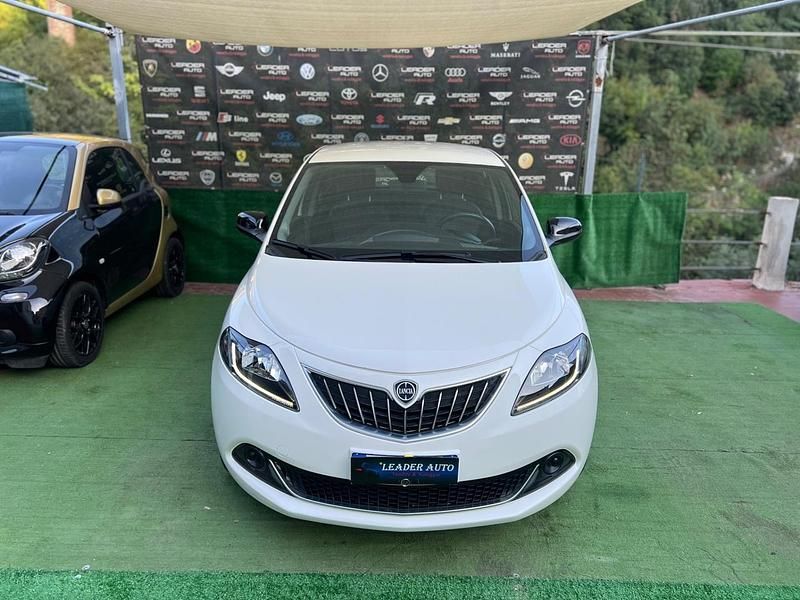 Usata Lancia Ypsilon S 69 CV (50 kW) 2022 Bianco Utilitaria