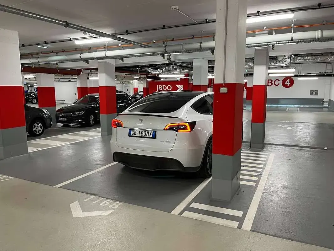 Usata Tesla Model Y Performance 392 kW (533 CV) 2022 Bianco SUV