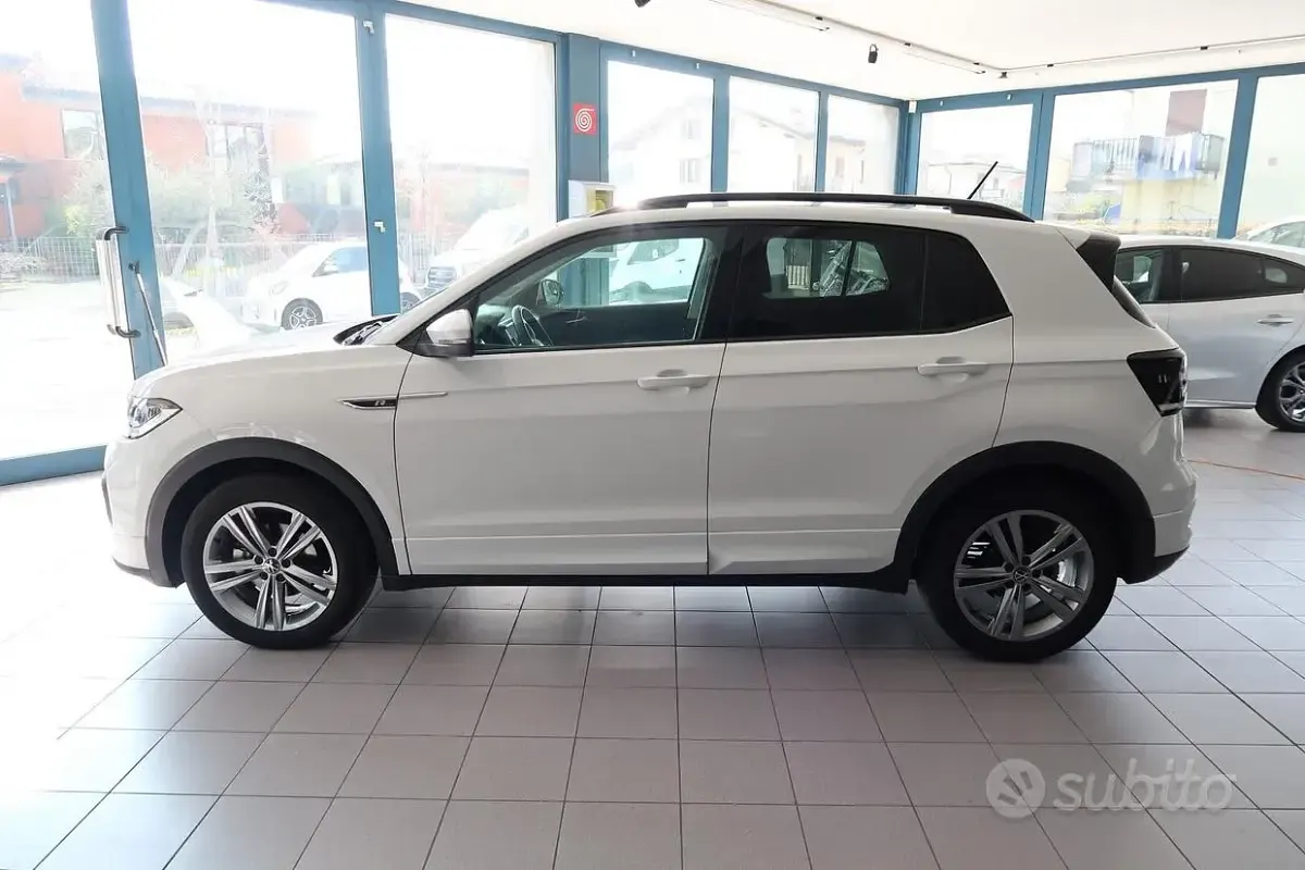 Usata VW T-Cross R-line 110 CV (80 kW) 2022 Bianco SUV