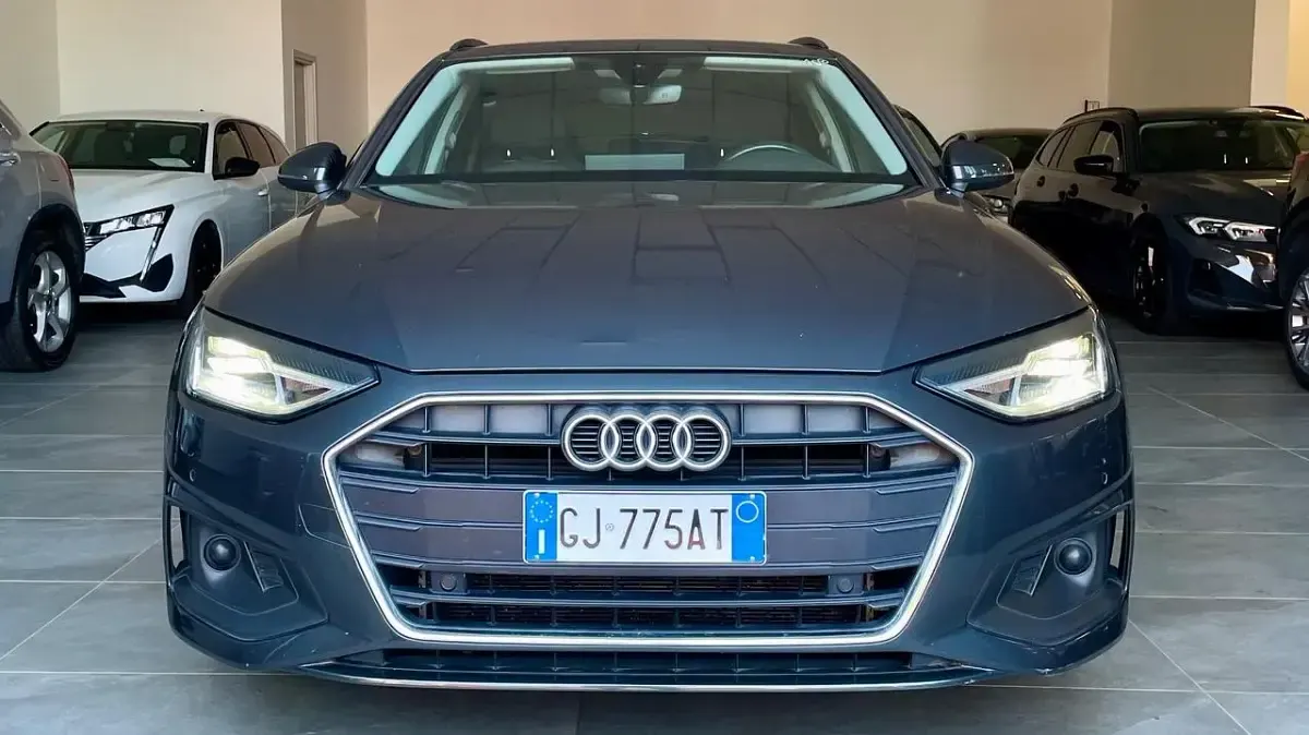 Usata Audi A4 Advanced 163 CV (119 kW) 2022 Nero Station wagon