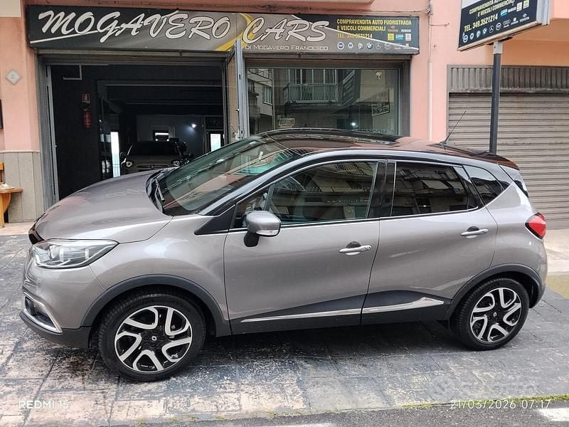 Usata Renault Captur Intens 90 CV (66 kW) 2017 Grigio SUV