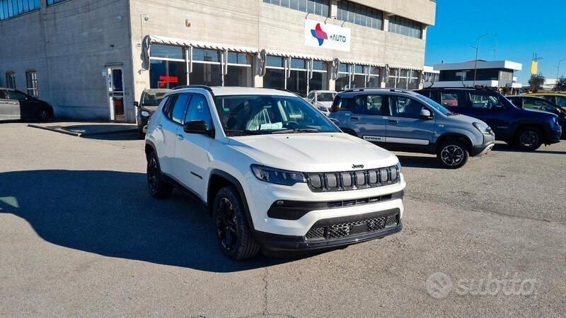 Bianco Usata 2022 Jeep Compass Night Eagle SUV | 30.950 € (Molto cara) - Immagine 1/4