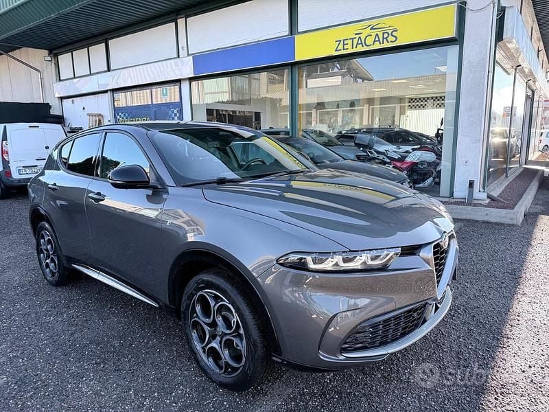 Giallo Usata 2023 Alfa Romeo Tonale Ti SUV | 26.900 € (Super prezzo) - Immagine 1/4