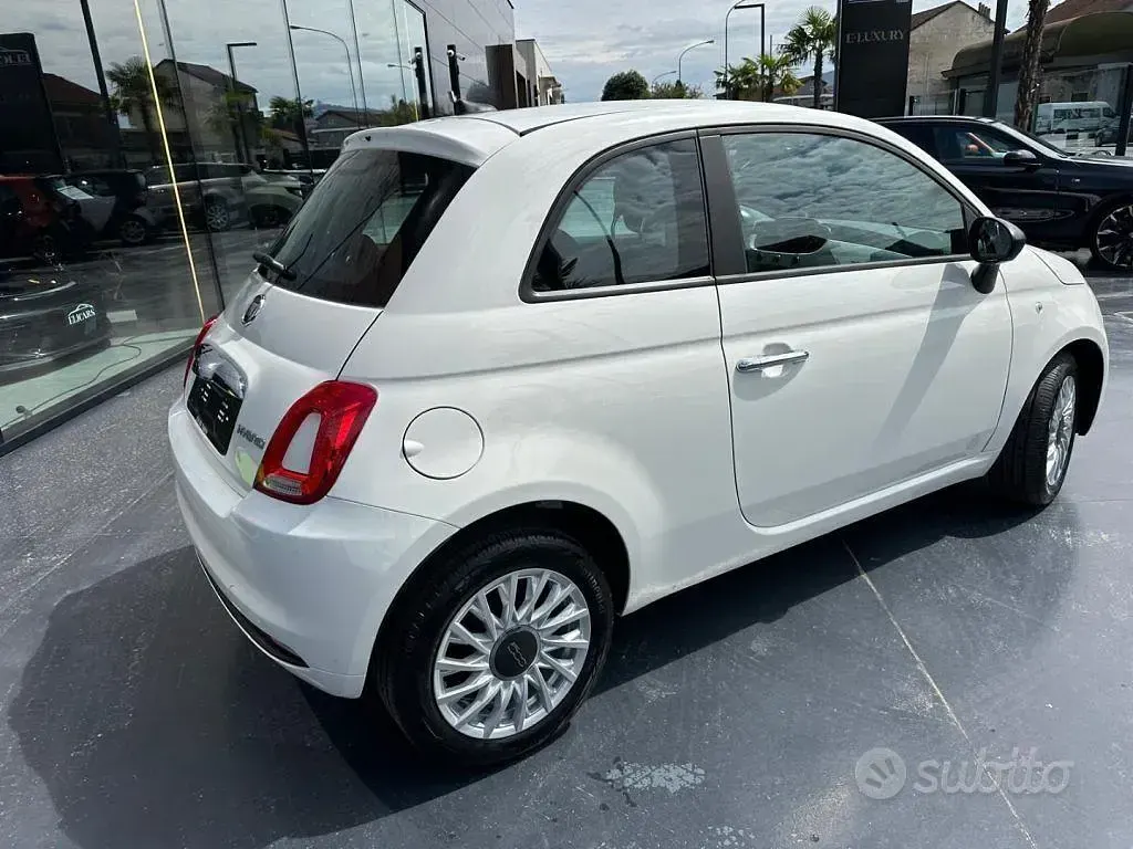 Usata Fiat 500 Lounge 69 CV (50 kW) 2023 Bianco metallizzato Utilitaria