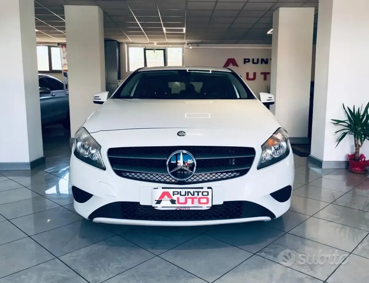 Usata Mercedes A180 Executive 109 CV (80 kW) 2015 Bianco Berlina
