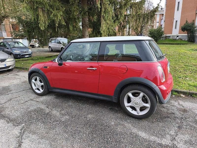 Usata Mini One D 75 CV (55 kW) 2006 Utilitaria