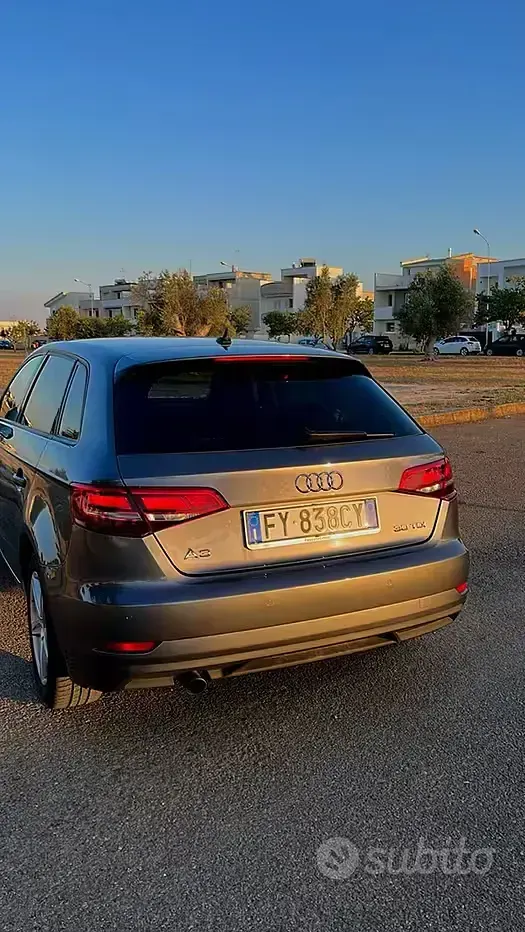 Usata Audi A3 116 CV (85 kW) 2019 Grigio Berlina