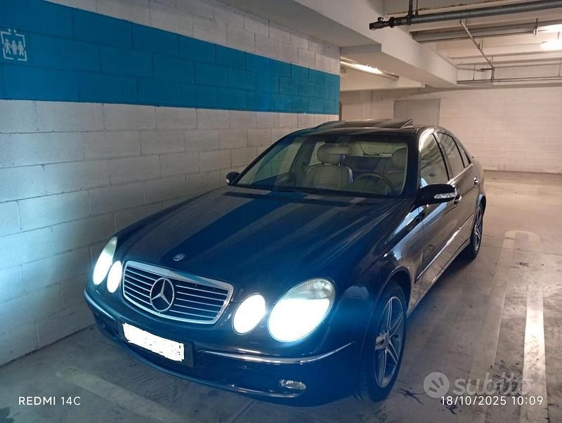 Usata 2005 Mercedes E200 AMG Tre volumi | 3500 € - Immagine 1/4