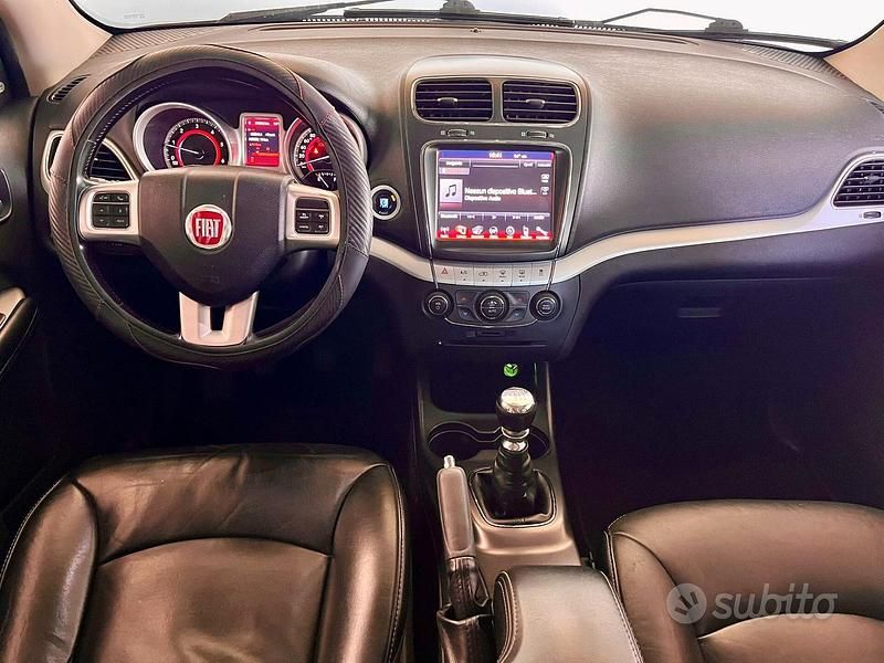 Usata Fiat Freemont 140 CV (102 kW) 2012 Nero SUV