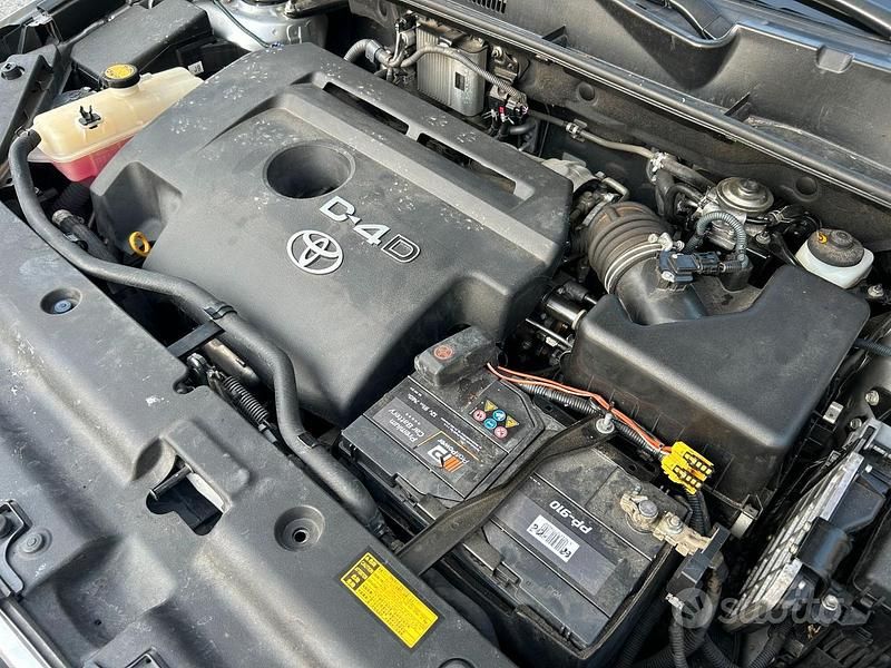 Usata Toyota RAV4 150 CV (110 kW) 2010 Grigio SUV