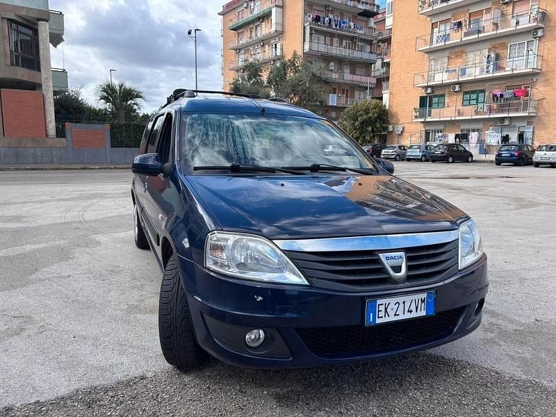 Usata Dacia Logan MCV Ambiance 85 CV (62 kW) 2011 Blu Station wagon