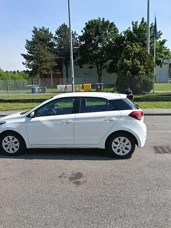 Usata Hyundai i20 Active 105 CV (77 kW) 2017 Utilitaria