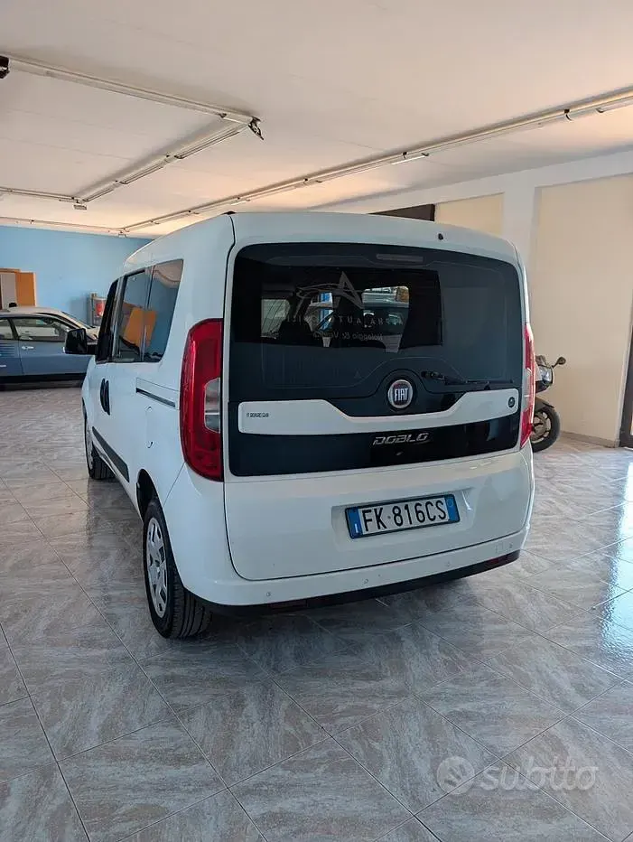 Usata Fiat Doblò Easy 120 CV (88 kW) 2017 Bianco Monovolume