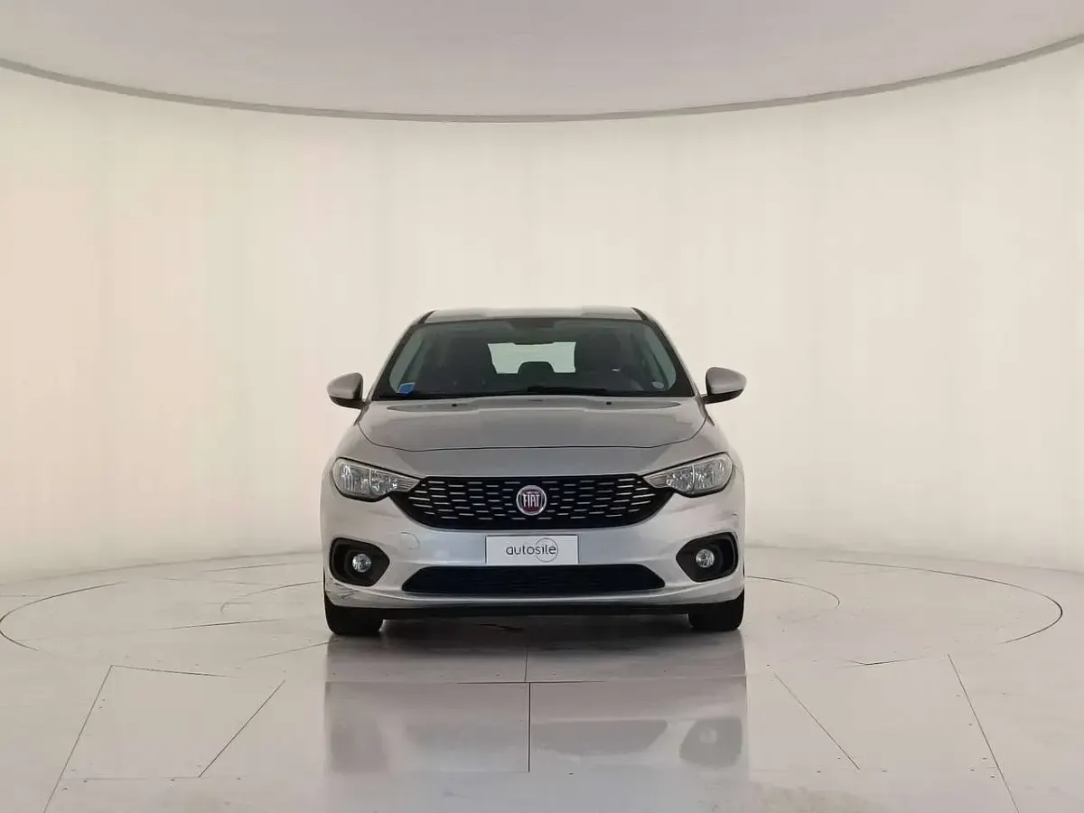 Usata Fiat Tipo Business 95 CV (69 kW) 2018 Grigio maestro Berlina