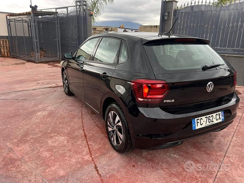 Begagnad VW Polo Trendline 95 HK (69 kW) 2018 Blå Halvkombi