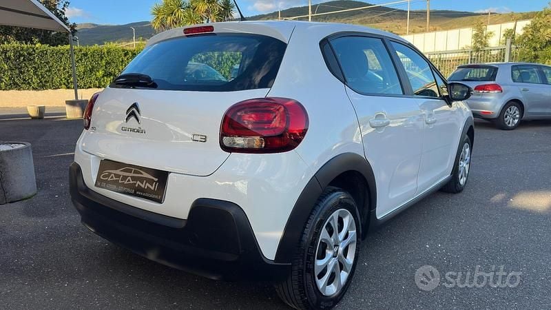 Usata Citroën C3 Shine 101 CV (74 kW) 2021 Bianco Berlina