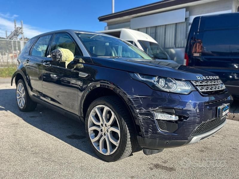 Usata Land Rover Discovery Sport HSE Luxury 150 CV (110 kW) 2015 Blu SUV