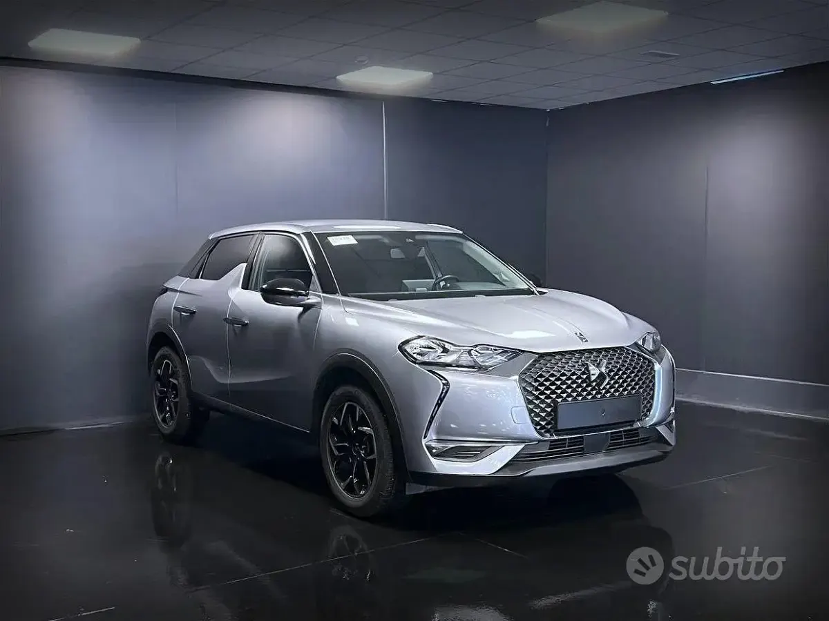 Usata DS Automobiles DS3 Crossback So Chic 102 CV (75 kW) 2022 Grigio metallizzato SUV