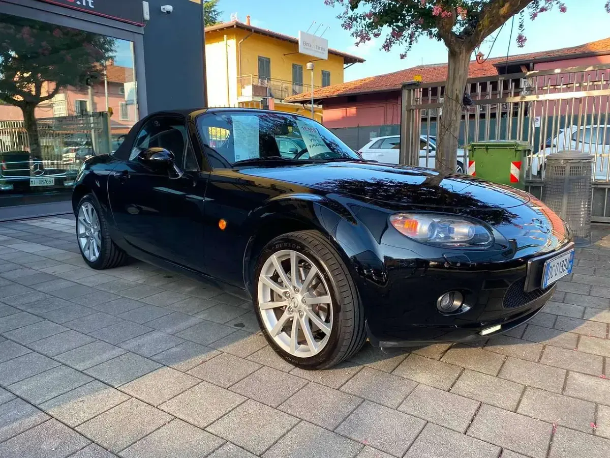 Usata Mazda MX5 160 CV (117 kW) 2006 Nero Cabrio