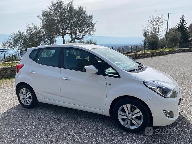Usata Hyundai ix20 Comfort 116 CV (85 kW) 2012 Bianco Utilitaria
