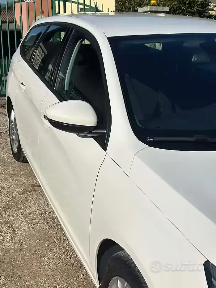 Usata Peugeot 308 Active 120 CV (88 kW) 2014 Bianco Station wagon