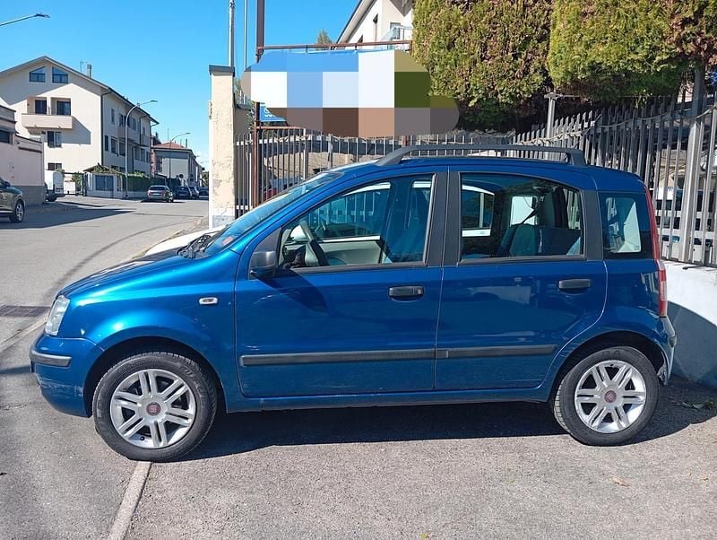 Usata Fiat Panda Emotion 60 CV (44 kW) 2006 Blu Utilitaria