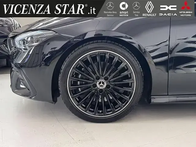 Usata Mercedes CLA200 Premium 150 CV (110 kW) 2024 Nero cosmo Station wagon