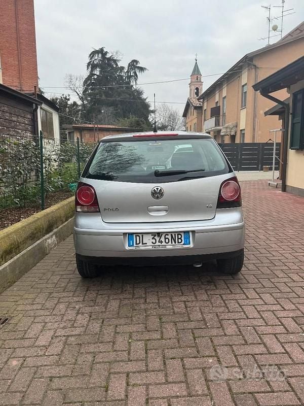 Usata VW Polo Comfortline 69 CV (50 kW) 2008 Grigio Berlina