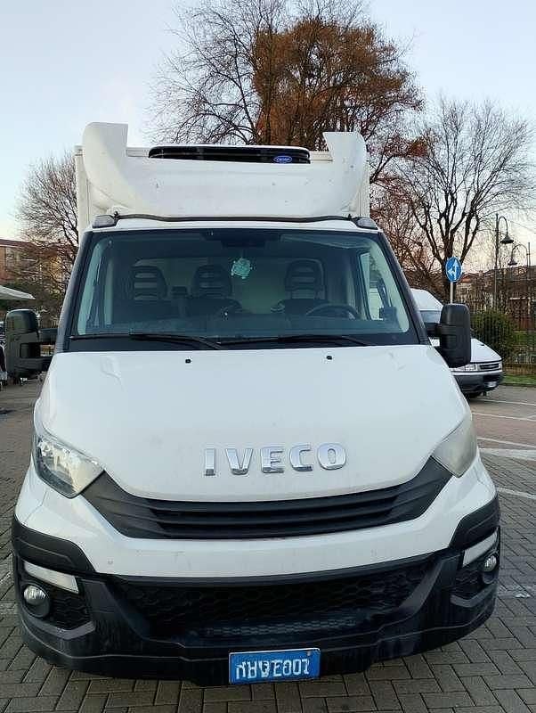 Usata Iveco Daily 150 CV (110 kW) 2018 Furgone
