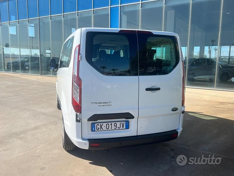 Usata Ford Transit Custom 131 CV (96 kW) 2022 Bianco Monovolume