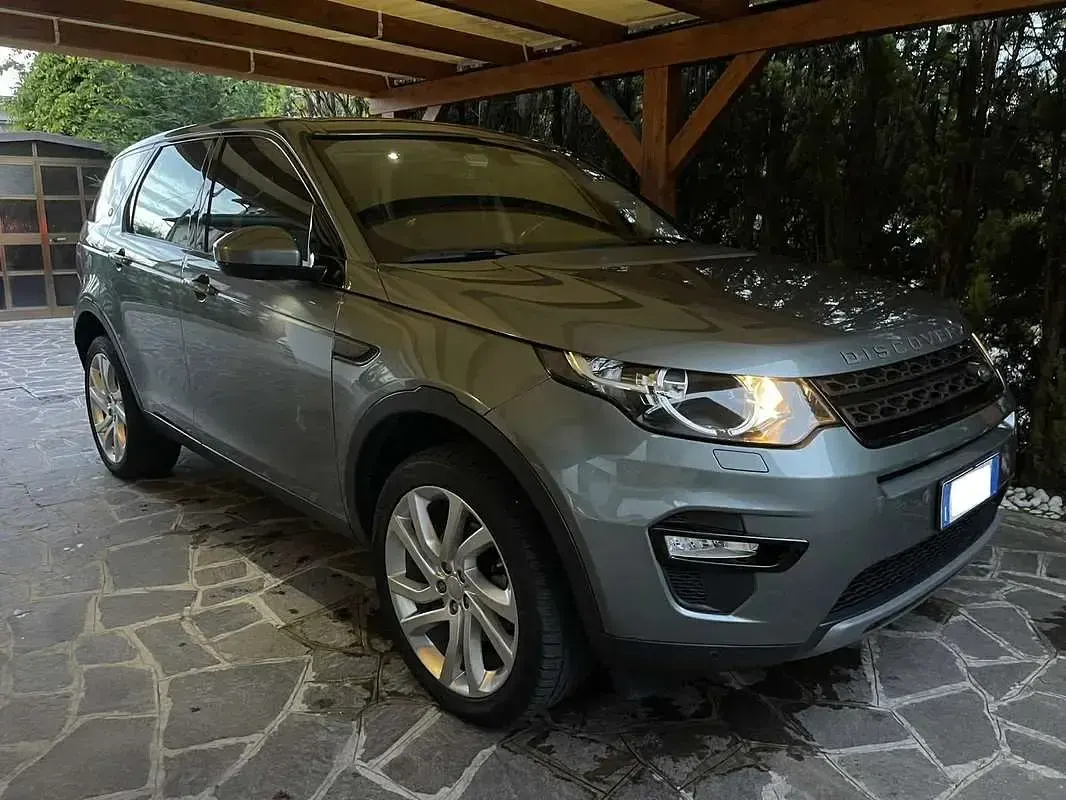 Usata Land Rover Discovery Sport SE 150 CV (110 kW) 2015 Grigio SUV