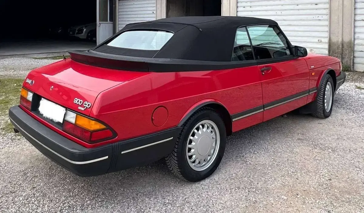Usata Saab 900 144 CV (105 kW) 1992 Rosso