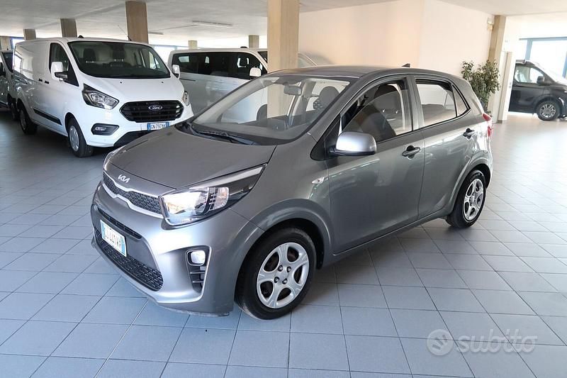 Usata Kia Picanto Urban 67 CV (49 kW) 2022 Grigio Utilitaria