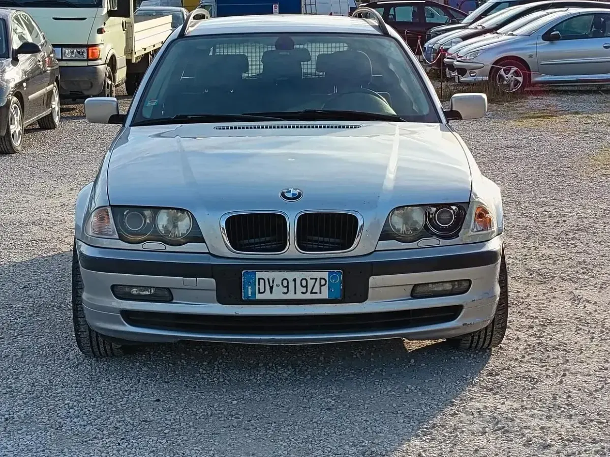 Usata BMW 320 136 CV (100 kW) 2001 Grigio Station wagon