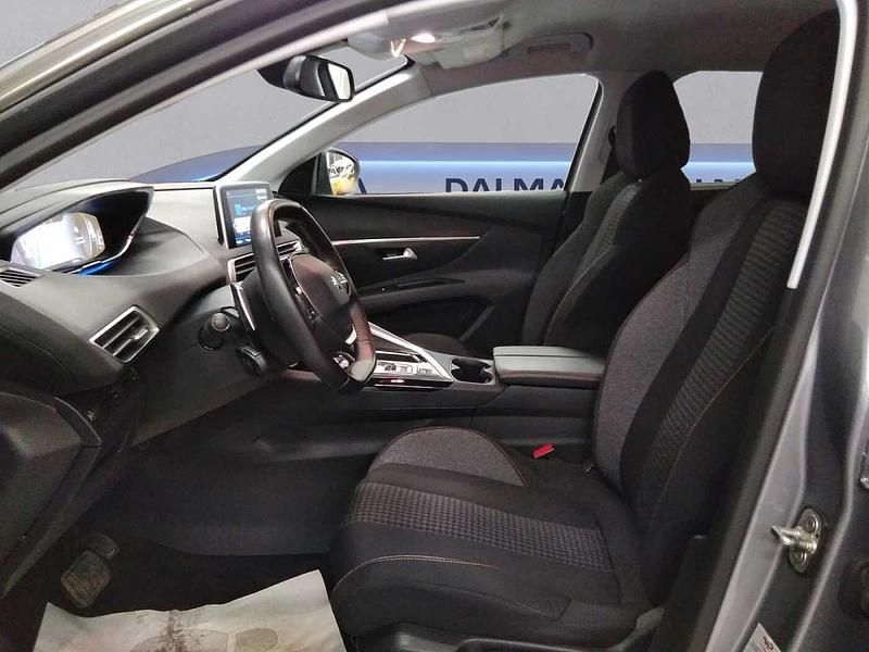 Usata Peugeot 5008 Business-Line 131 CV (96 kW) 2020 Grigio SUV