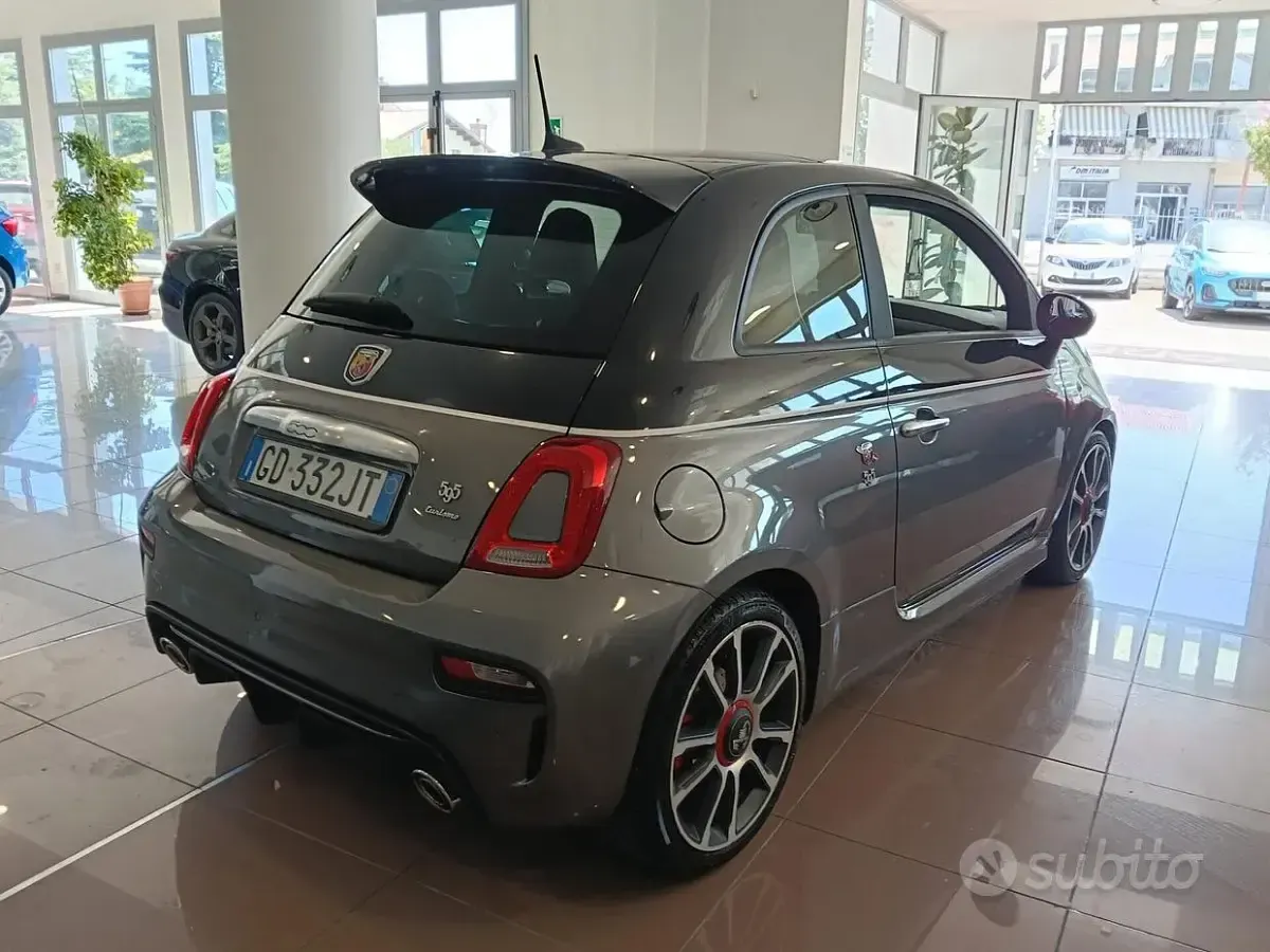 Usata Abarth 595 Turismo 165 CV (121 kW) 2021 Grigio Berlina