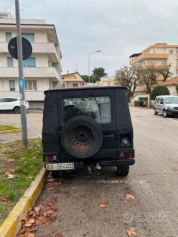 Usata Mercedes G300 88 CV (64 kW) 1985 Nero SUV