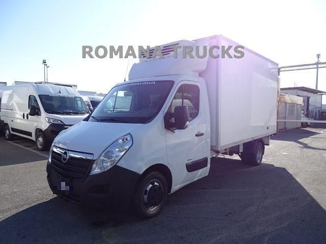 Usata Opel Movano 145 CV (106 kW) 2017 Bianco pastello Furgone