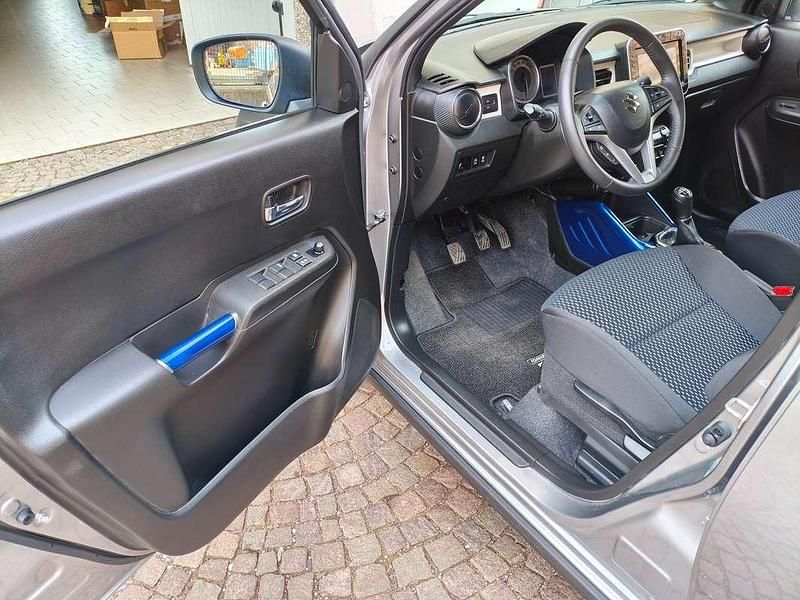 Second-hand Suzuki Ignis 83 CP (61 kW) 2023 Gri SUV
